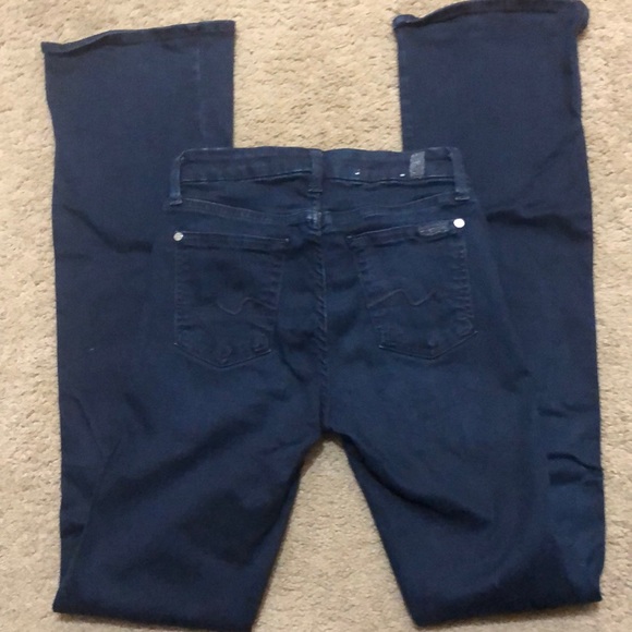 ⭐️Women’s Dark Wash Seven for all Mankind Jeans.⭐️ - Picture 3 of 6